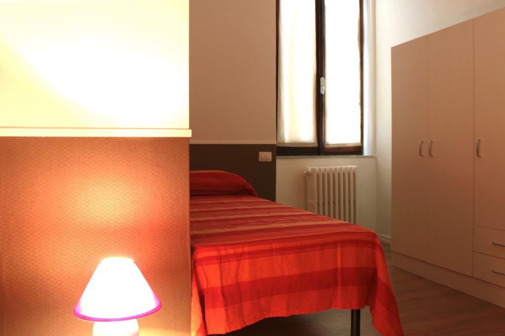 Pino Marittimo Bed & Breakfast Чивитанова Марке Екстериор снимка